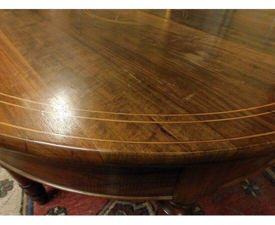 tav231 - walnut table with inlays, 19th century, size 126 xh 78 cm     