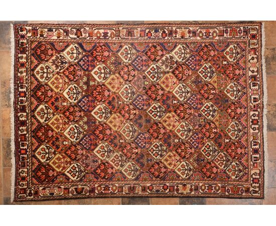 Old manufacture BAKHTIARY carpet - nr. 533 -     
