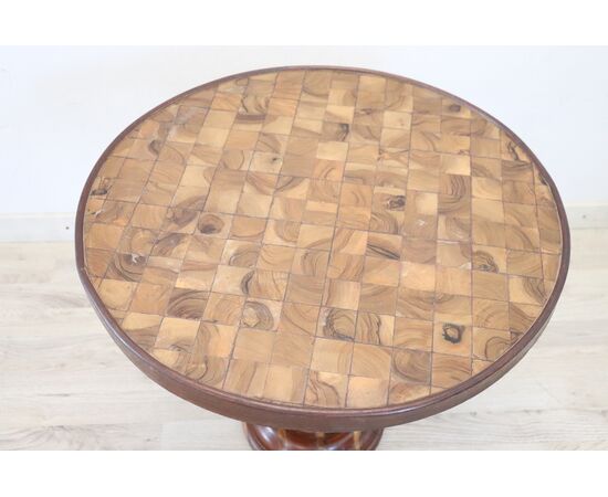 Inlaid antique style round coffee table 20th century NEGOTIABLE PRICE
