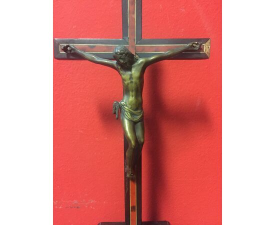 Cristo in bronzo del 1700 cm14x13, misura croce: cm 40x13