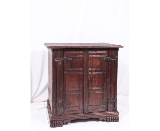 Piccola Credenza, Italia, Sec. XVII