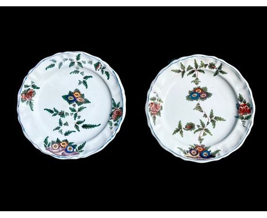Two majolica plates with &#39;blanser&#39; or &#39;tacchiolo&#39; floral decoration Antonibon Manufacture, Nove di Bassano.     