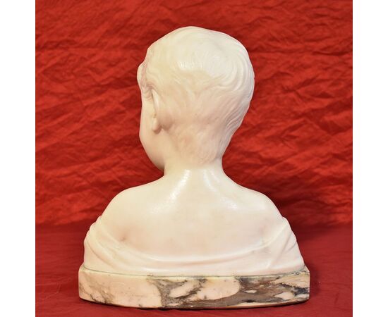MARBLE SCULPTURES, BUST OF A BOY, SIGNED PUGI, STATUE OF THE END OF 800. (STMA44)