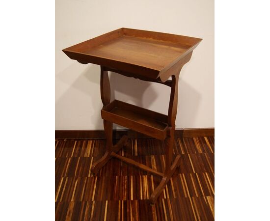 Tray table in 19th century French cherry     