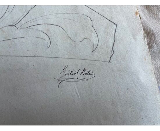 Disegno a matita su carta raffigurante copia di fregio in gesso. Firma Giulio Pietra.Bologna.