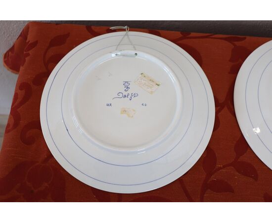 Coppia di piatti in ceramica artistica colore blu marchio Delft 1980