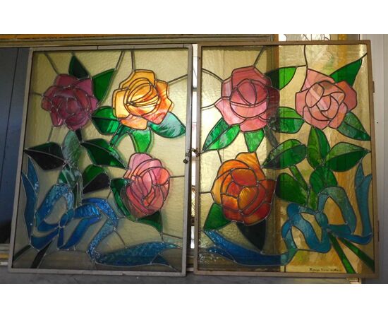 pan345 - pair of stained glass windows, measuring 63 x 83.5 cm wide     