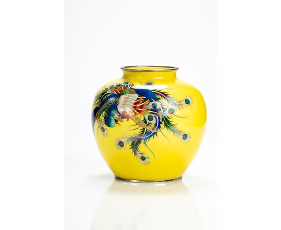 Yellow vase with phoenix     