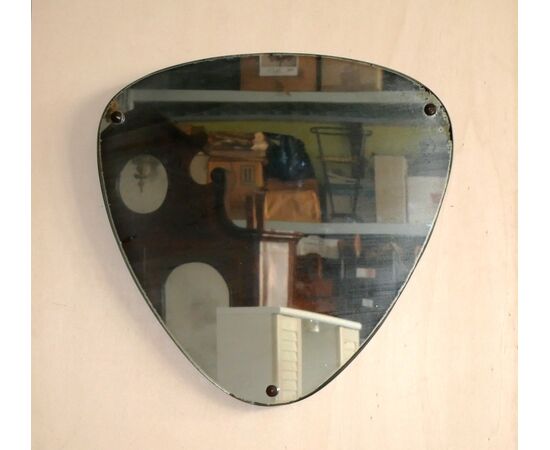 Specchio anni 50-60 forma triangolare. Modernariato Italiano