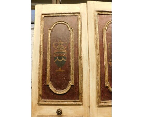 ptl369 pair of lacquered doors, &#39;600, central Italy, mis. cm 125 xh 238 cm     