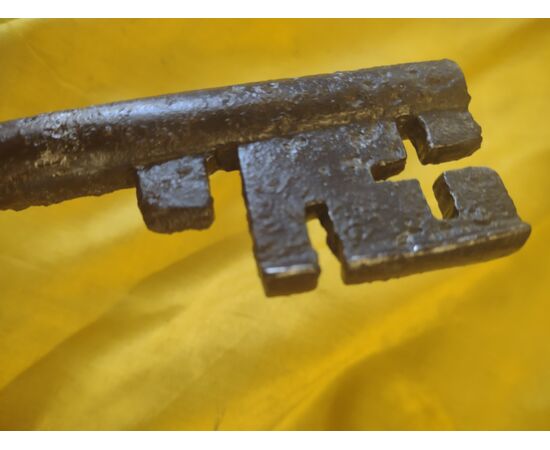 Large 16th century forged iron gate key     