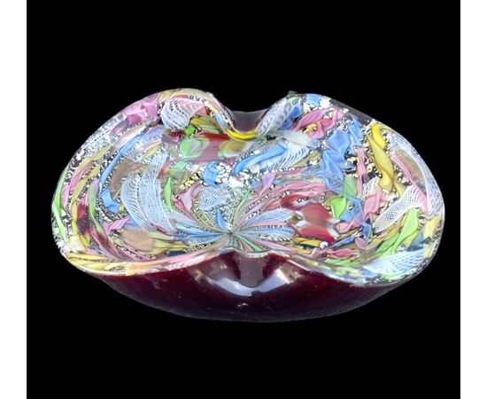 Ashtray centerpiece in heavy sommerso glass with filigree inclusions, retortoli, metal oxides and aventurine. A.Ve.M Murano manufacture.     