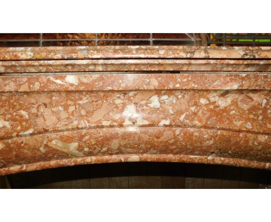 chm749 - Breccia Pernice marble fireplace, 19th century, cm l 130 xh 108 xp 37     