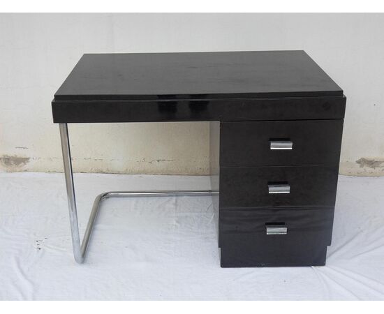Desk lacquered black and chrome