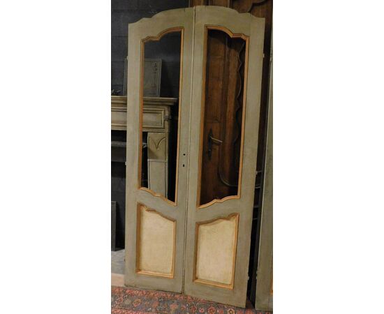 pts774 - n. 2 lacquered double-leaf doors, 18th century, cm l 90/95 xh 210     