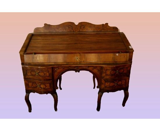 Antique Louis XV style roller desk from the 1700s in walnut and briar root with inlays     