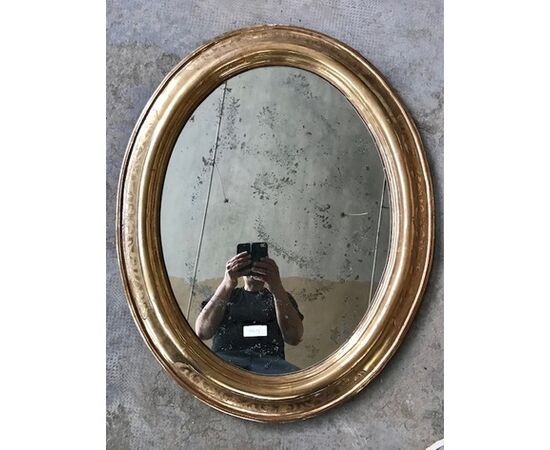 Specchiera Ovale in Legno e Pastiglia Dorata a Foglia - Restaurata (in corso d&#39;opera)