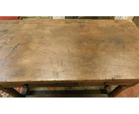  tav242 - tavolo in castagno, epoca '600, misura cm L 140 x H 78 x P 65 