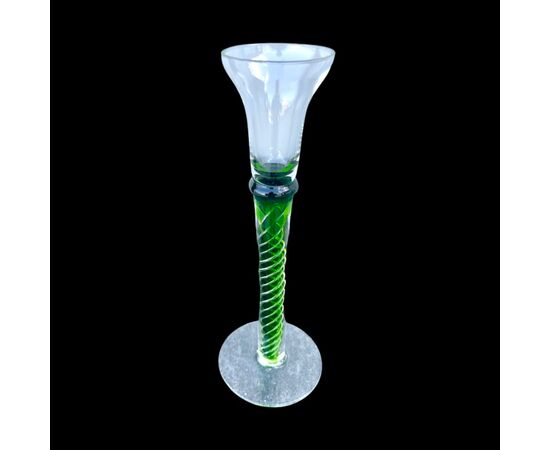 Candeliere in vetro pesante sommerso con inserimento spirale verde.Manifattura Salviati.Murano.