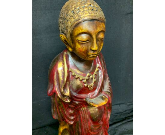 Buddha statues in ceramic     