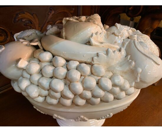 Fruit basket in ceramic     