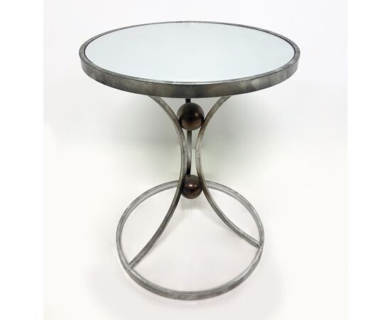 Round coffee table - steel and mirrored top     