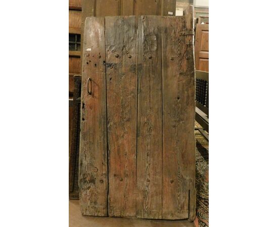 ptir462 - small rustic door with nails, 19th century, size L 85 x H 154 cm     