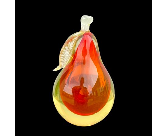 Pear in heavy sommerso two-color glass with inserts in gold leaf.Flavio Poli.Seguso Vetro d&#39;Arte.Murano.     