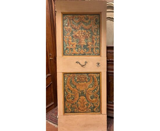 pts783 - pair of lacquered doors, 18th century, both pull left     