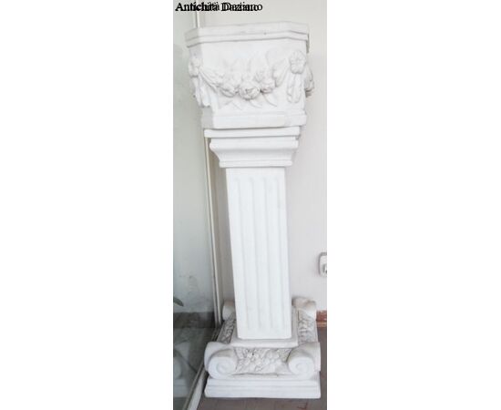 Ionic column and marble vase     