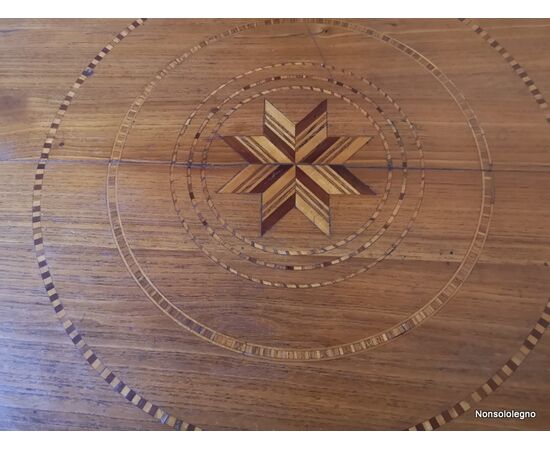 Round table inlaid Rolo in elm no Sorrentino     
