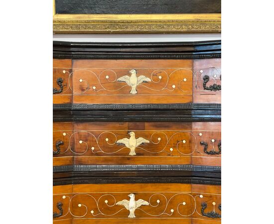 Chest of drawers inlaid in ivory, Italy &#39;800     