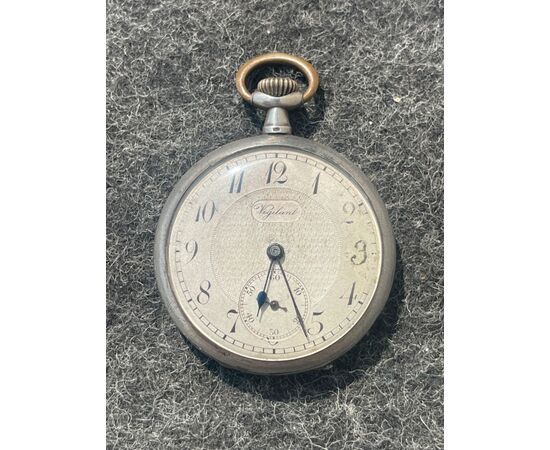 Orologio-cronografo da tasca in metallo.Vigilant