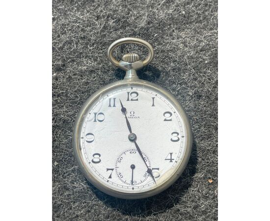 Orologio-cronografo da tasca in metallo.Omega,Svizzera.