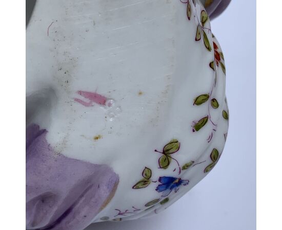  ERNST BOHNE SOHNE, RUDOLSTADT, Magot, porcellana decorata a mano, fine XIX secolo