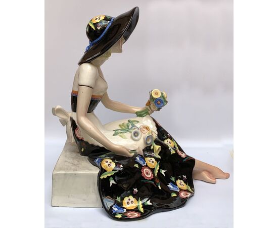 ESSEVI, SANDRO VACCHETTI, "La fioraia", ceramica decorata a mano