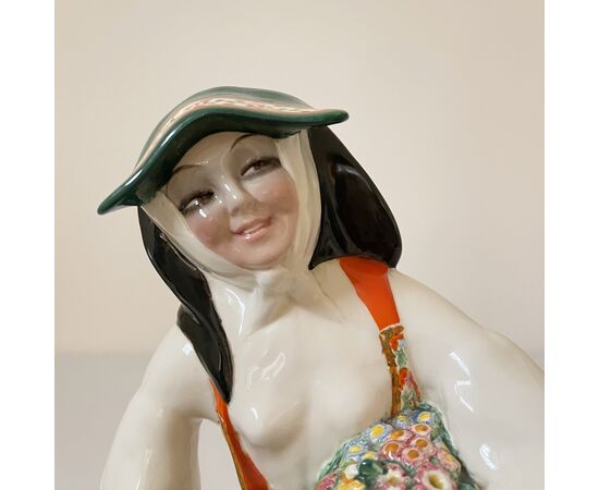 ESSEVI, scultura donna sarda in ceramica dipinta a mano