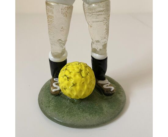 Small figurine in Murano glass soccer player     